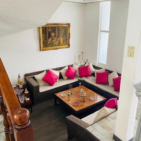 Hostal Guadalajara Cosmopolitan Providencia エクステリア 写真