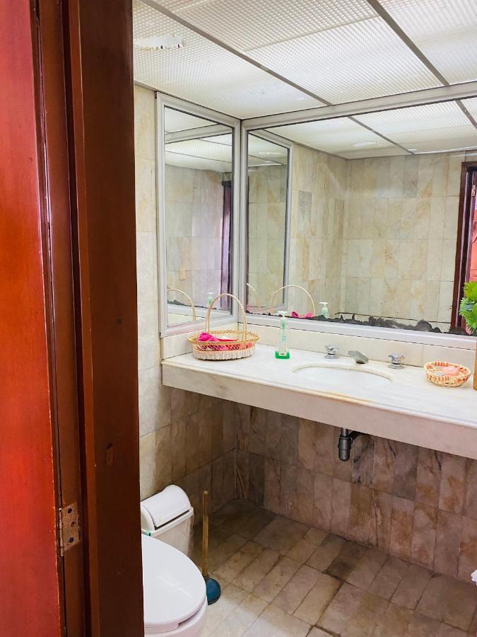 Hostal Guadalajara Cosmopolitan Providencia エクステリア 写真